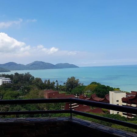 Susie'S Resort Seaview Suites At Sri Sayang 바투 페링기 외부 사진